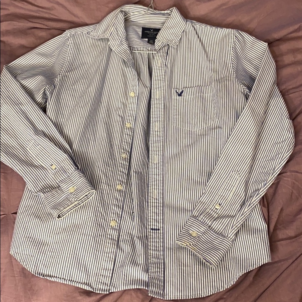 American Eagle button down